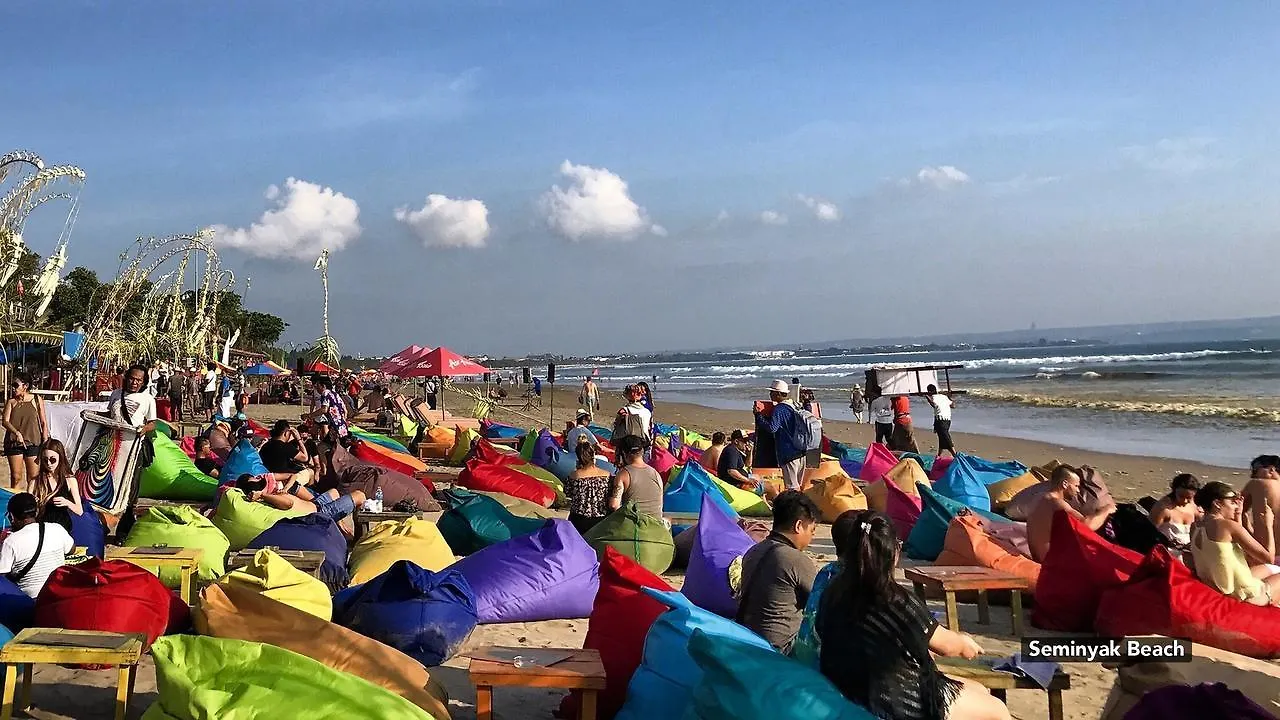 Zen Premium Seminyak Eka Laweya Hotel