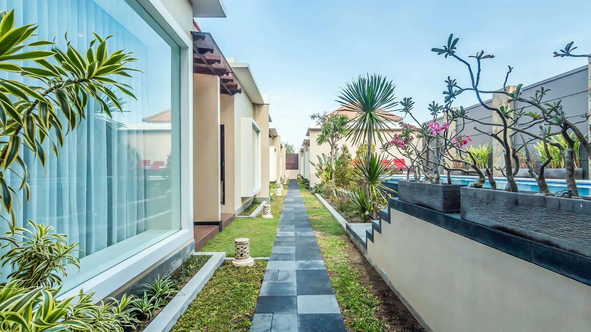 ***  Zen Premium Seminyak Eka Laweya Hotel Indonesia