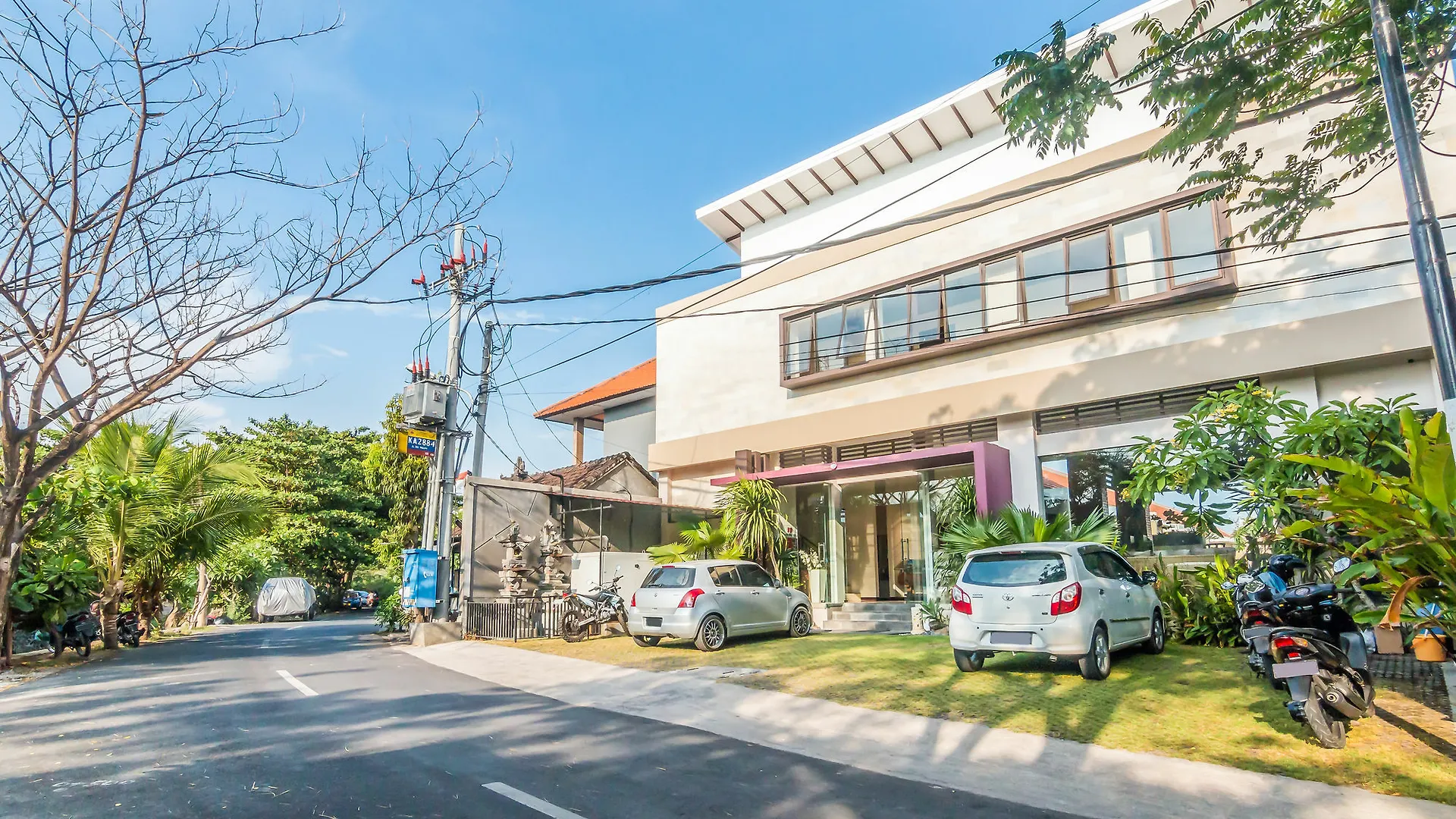 Zen Premium Seminyak Eka Laweya Hotel Indonesia
