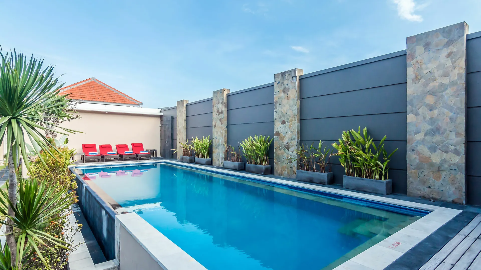 Zen Premium Seminyak Eka Laweya Hotel